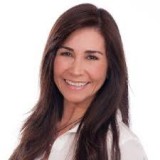 Agent Claudia Valencia (Ph: 954-892-2618) is listing 800 Parkview Drive, 827, Hallandale Beach, FL 33009