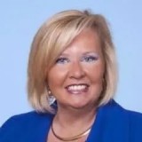 Agent Richele Sirak (Ph: 772-519-3181) is listing 6391 High Pointe Circle, Vero Beach, FL 32967