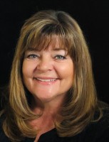 Agent Annette Flanagan (Ph: 303-895-5269) is listing 421 East Highline Circle, Centennial, CO 80122, MLS ID: 6278570