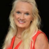 Agent Linda Norman (Ph: +17723339227)