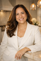 Agent Josie Apodaca (Ph: +13038801167), MLS ID: 000932