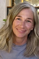 Agent Chrissy Lemmons (Ph: +17205306233), MLS ID: 028403